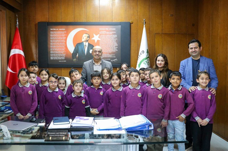 'GELECEK BİZİMLE GELECEK'