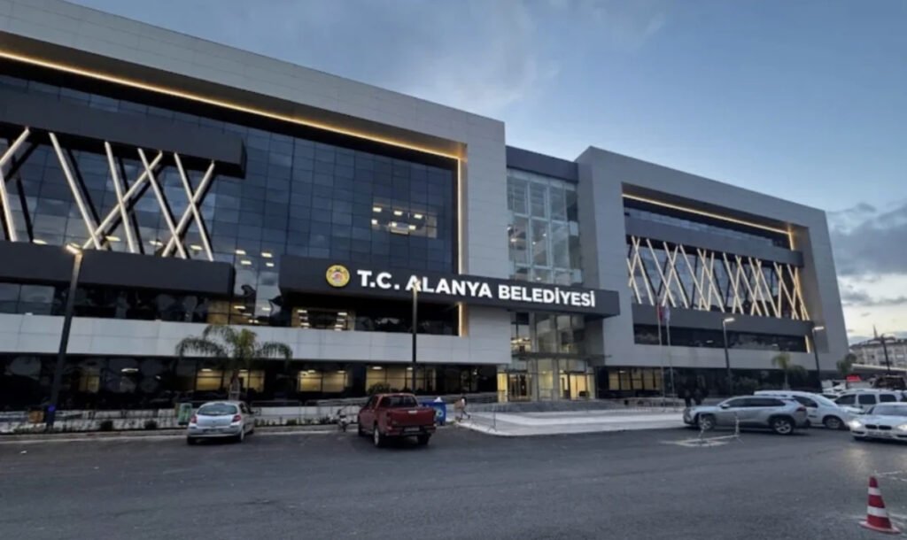 ALANYA'YA DOLANDIRICILIK UYARISI