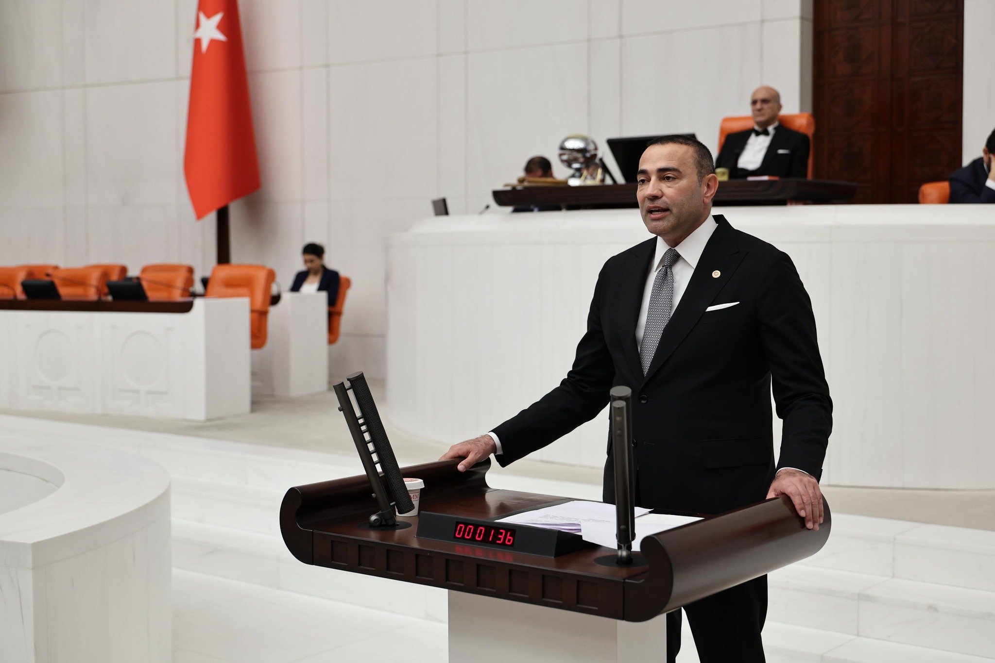 ALANYA ESNAFININ TALEBİNİ ANKARA'DA GÜNDEME TAŞIDI