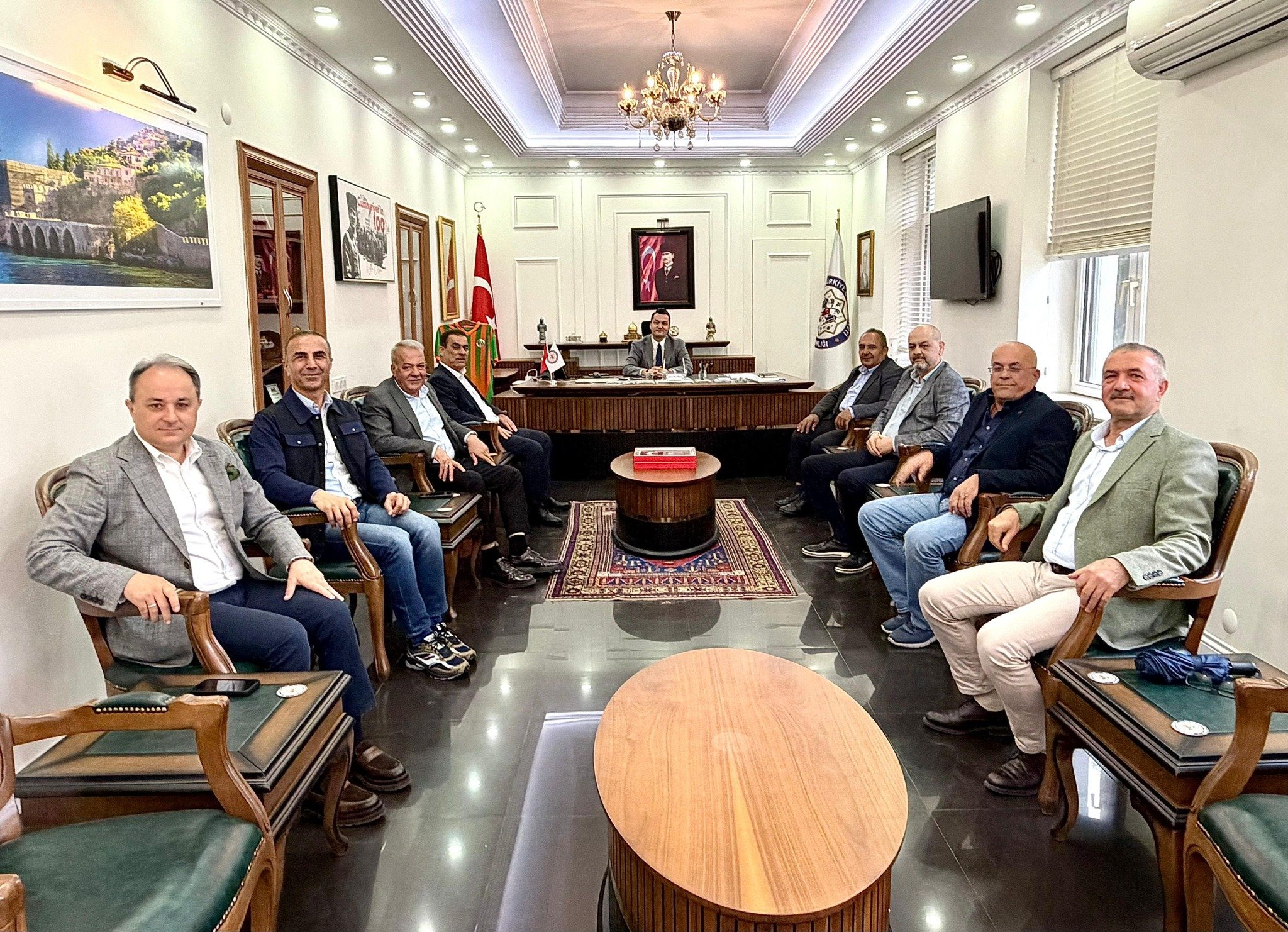 ALANYA'DA BAŞKANLARDAN KAYMAKAMA ZİYARET