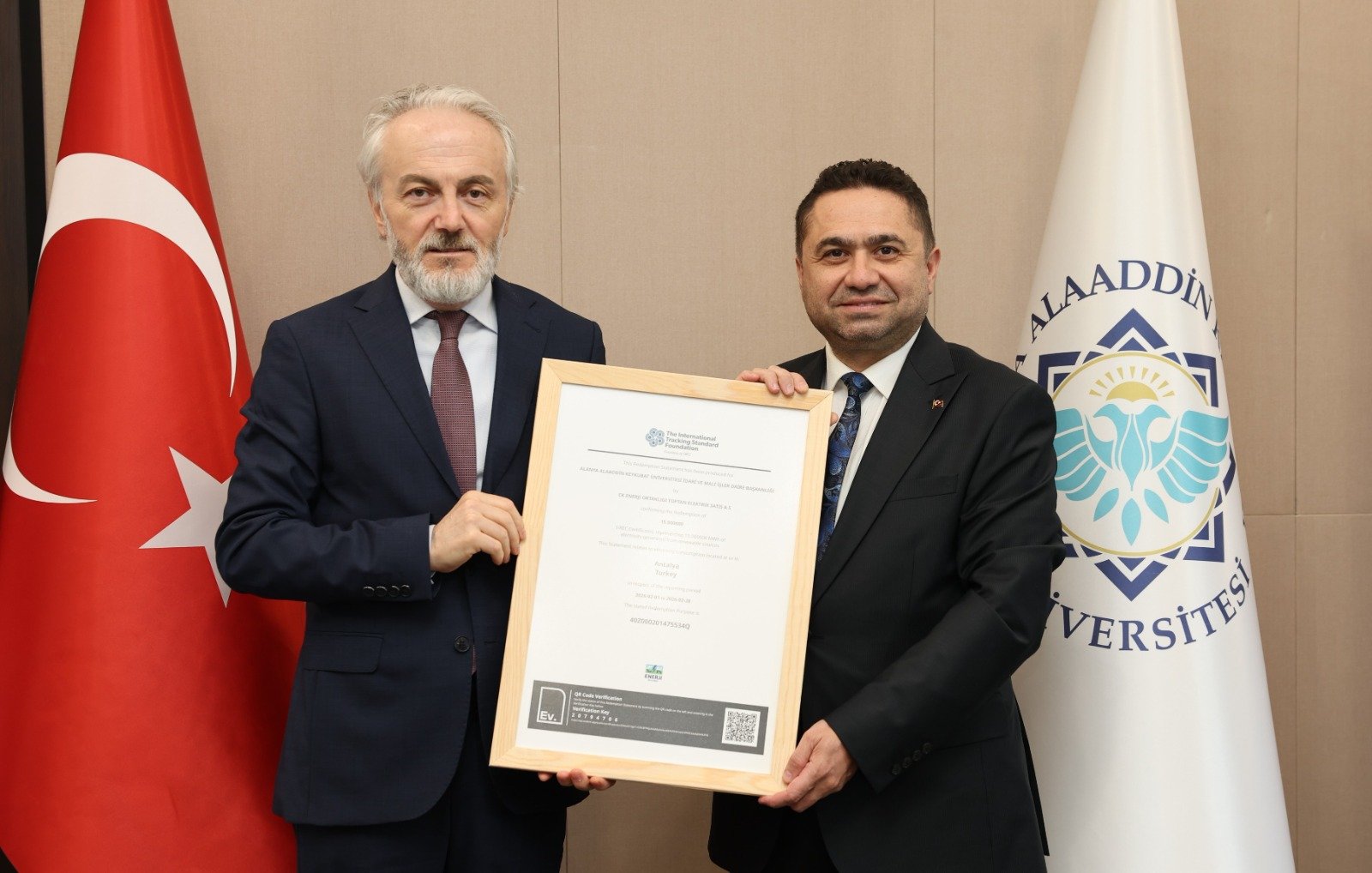 ALKÜ, YEŞİL ENERJİDE TÜRKİYE’NİN İLK ÜNİVERSİTESİ OLDU