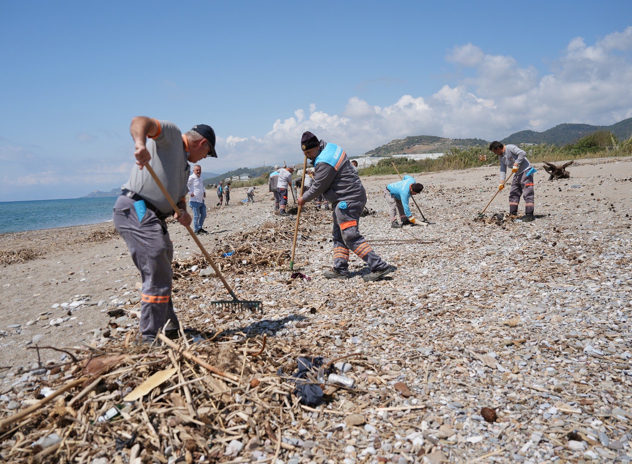 DEMİRTAŞ SAHİLİNDE DOĞA VE GELECEK İÇİN EL ELE