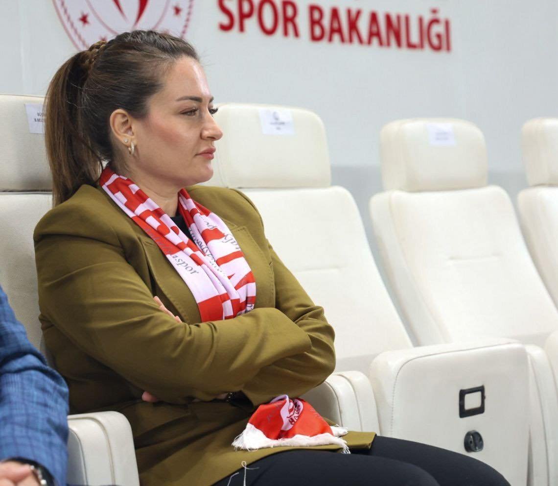 'ÖZDEMİR'İN YAKLAŞIMI ÇİFTE STANDARTTIR'