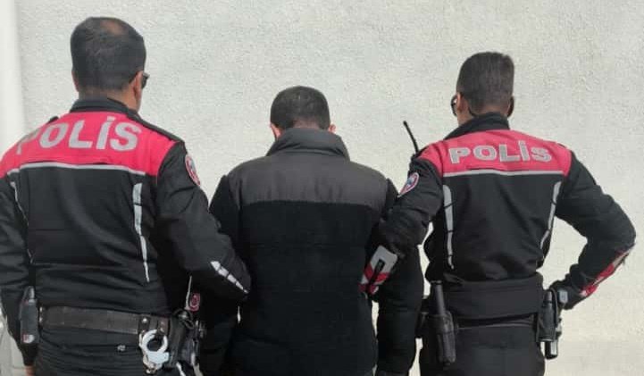 JANDARMADAN KAÇAMADI