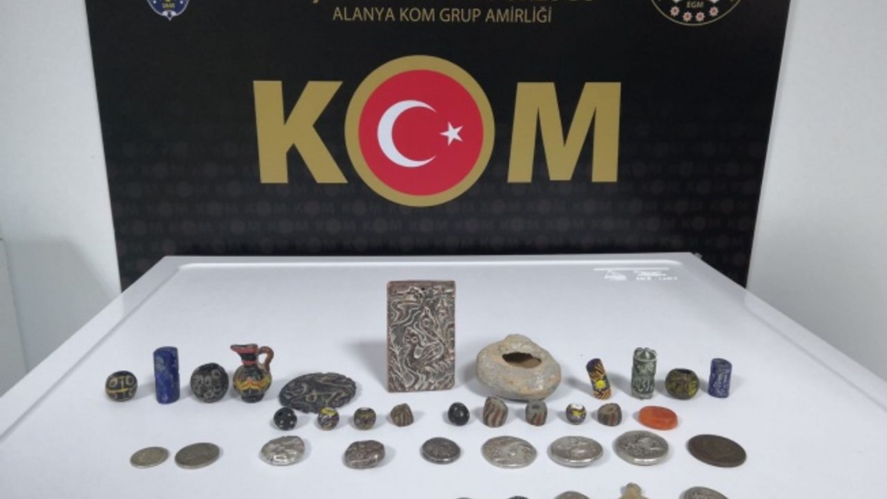 Alanya'da yakalanan Amerikalı tarihi eser kaçakçısı tutuklandı