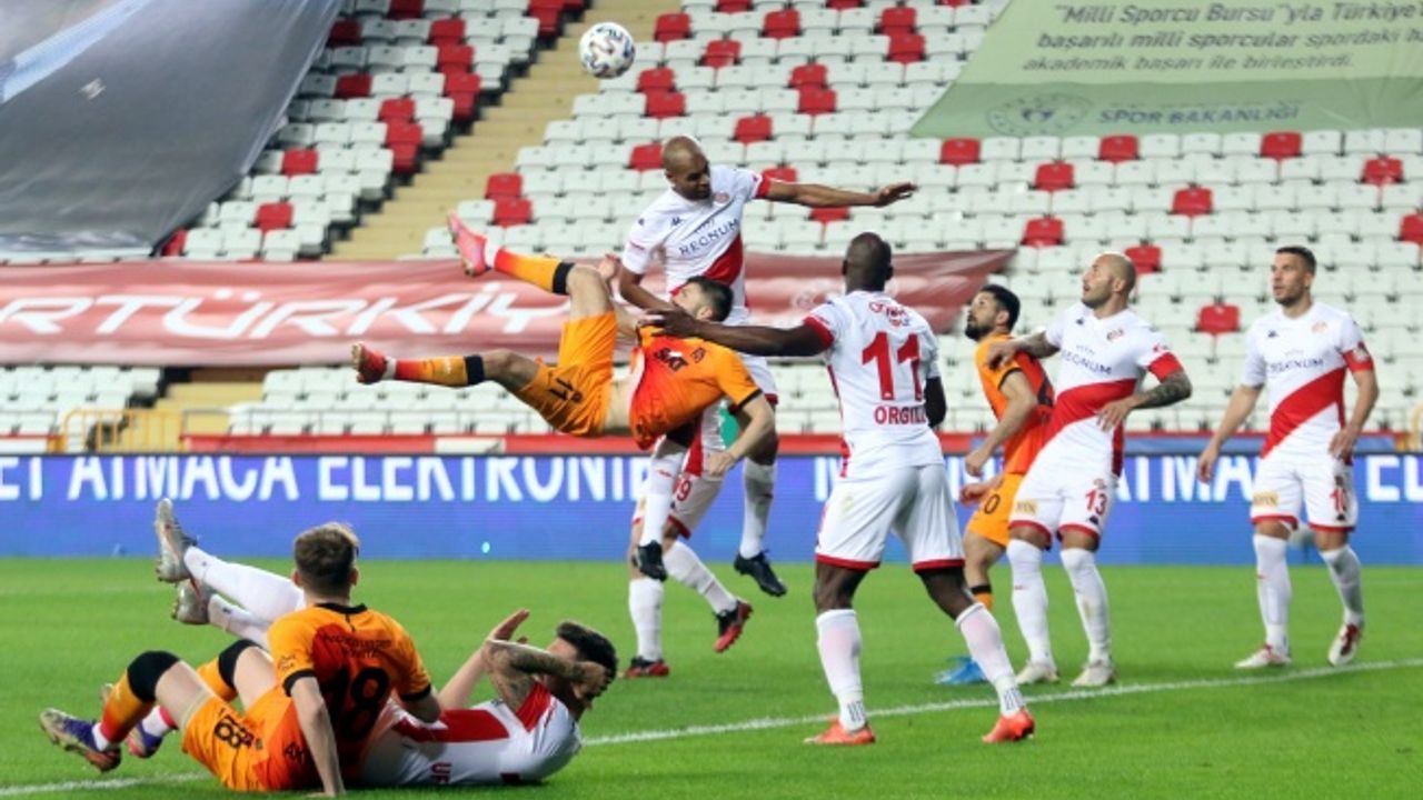 Antalyaspor, rakiplerinin puan kaybetmesini bekleyecek