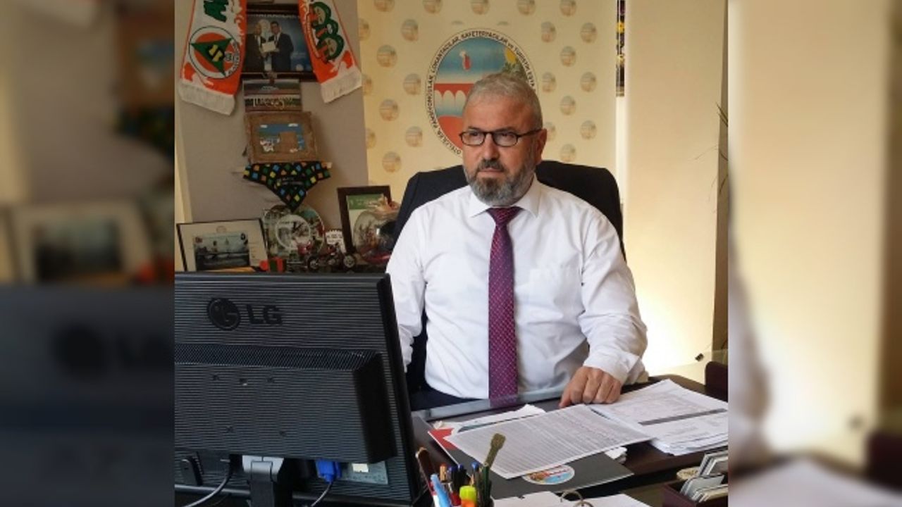 'KÜÇÜK ESNAF AYAKTA KALMAKTA ZORLANIYOR'