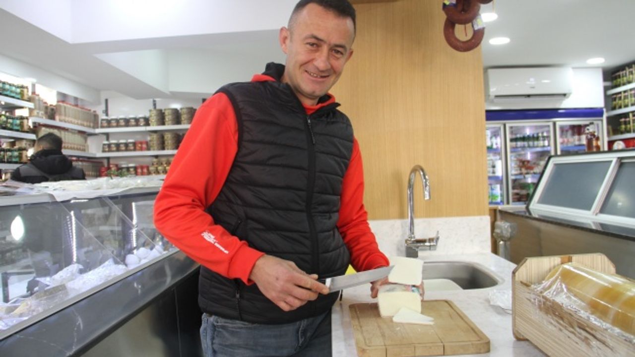 1 kilo sütten 1.5 kilo kaşar peyniri yaptıklarını sanıp sağlıklarını tehlikeye atıyorlar