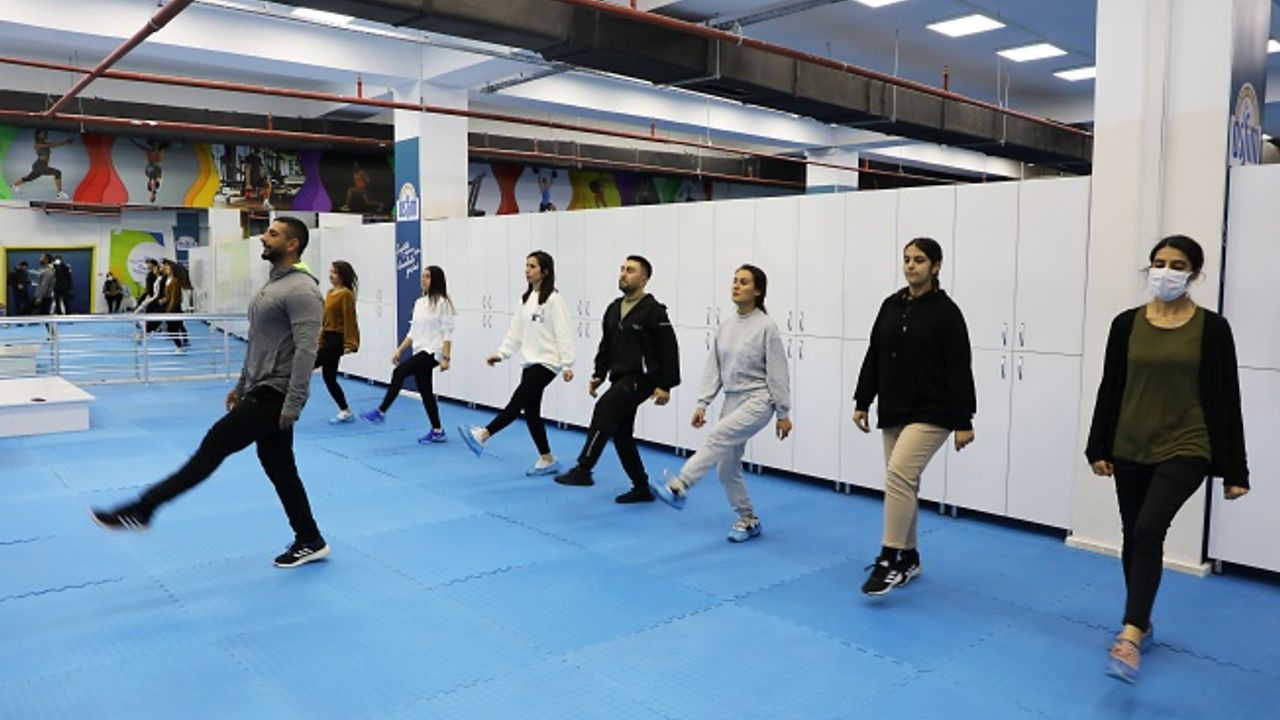 Büyükşehir halk dansları gösteri ekibi çalışmaya başladı