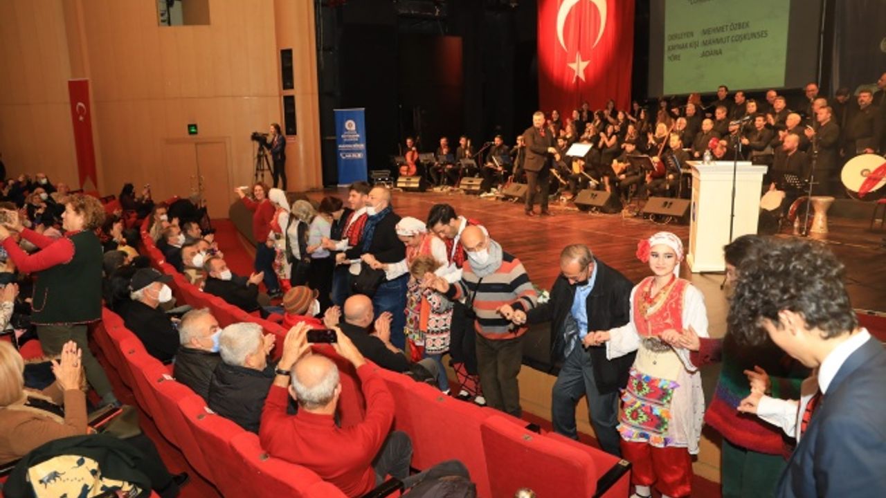 Türkü Türkü Türkiye’m konseri sanatseverlerle buluştu