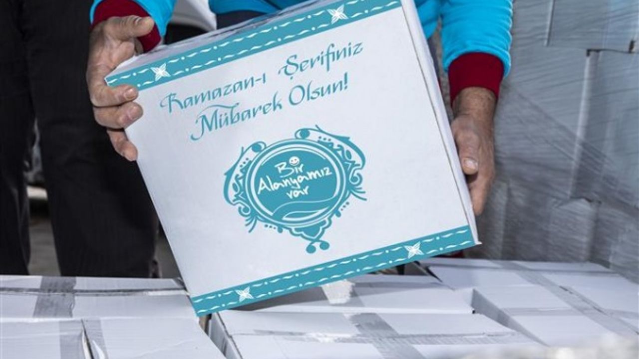 ALANYA BELEDİYESİ 4 BİN 500 HANEYE ULAŞTIRILACAK GELENEKSEL RAMAZAN KOLİLERİNİN DAĞITIMINA BAŞLADI