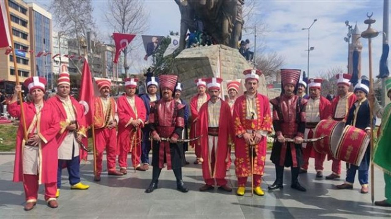 ALANYA BELEDİYESİ MEHTER TAKIMI ÇANAKKALE ŞEHİTLERİMİZ İÇİN KONSER VERDİ