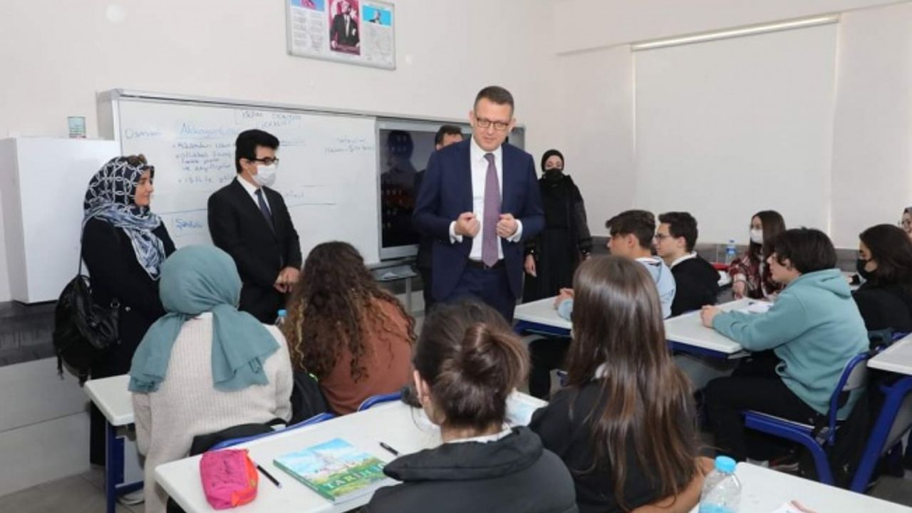 Kaymakam'dan İmam Hatip'e ziyaret