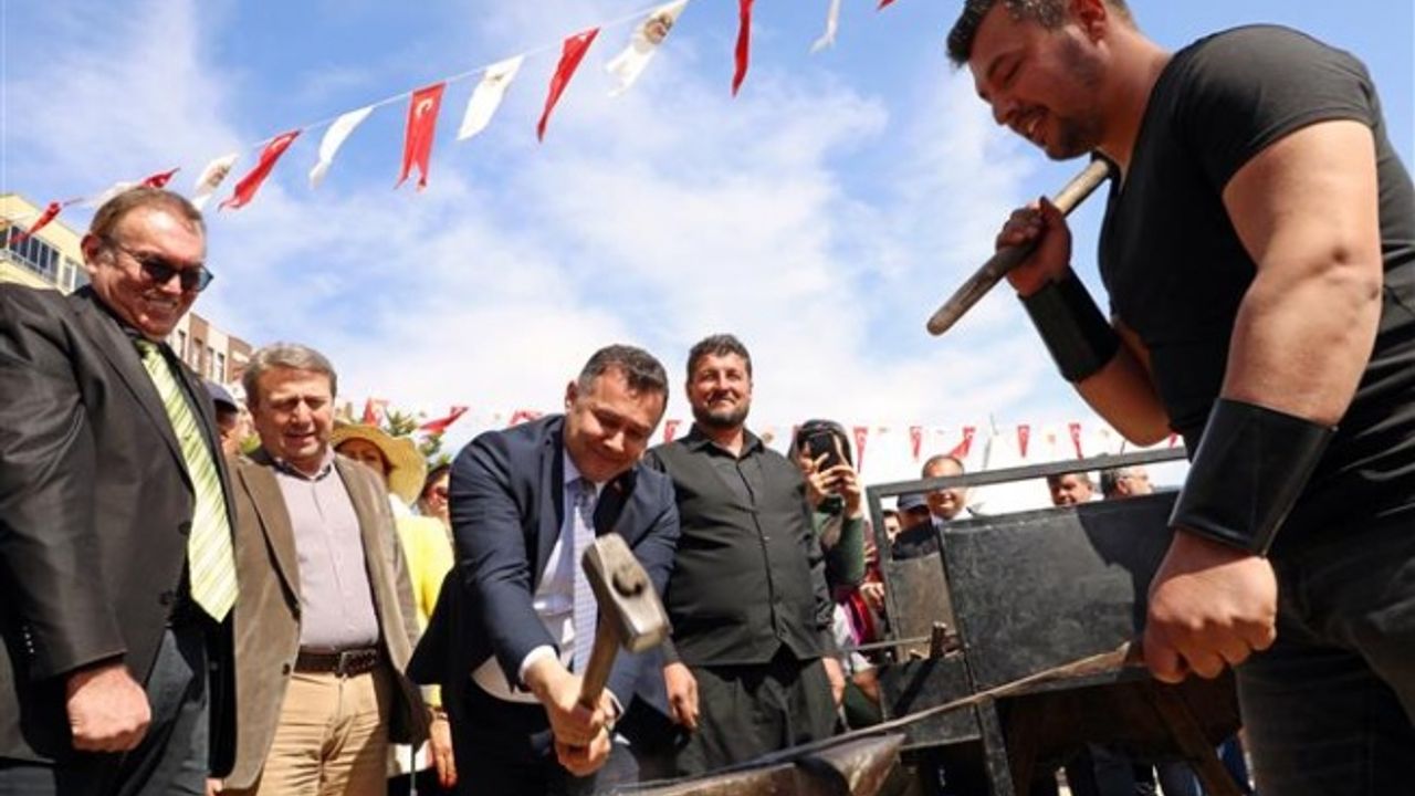 TÜRK’ÜN BAYRAMI NEVRUZ ALANYA’DA COŞKUYLA KUTLANDI