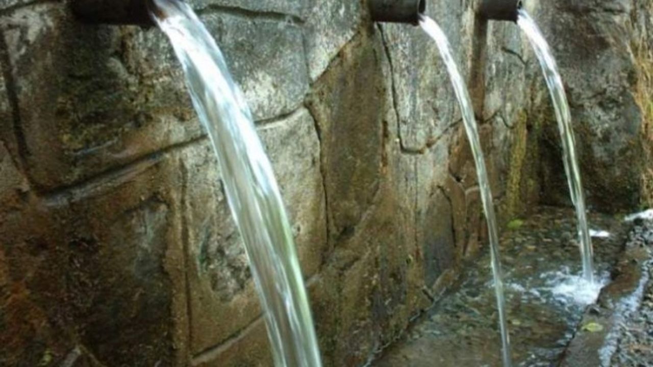 Gazipaşa’daki bu çeşmenin suyu kirli çıktı
