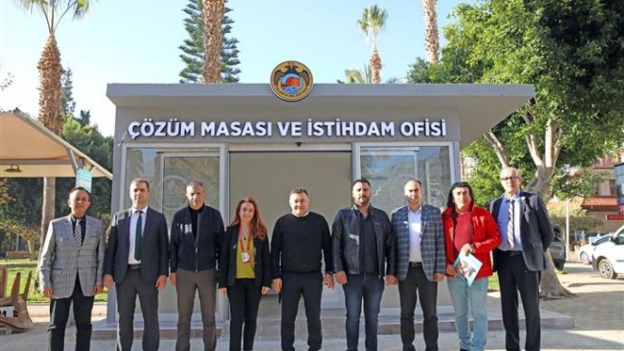 ALANYA BELEDİYESİ ÇÖZÜM MASASI VE İSTİHDAM OFİSİ MAHMUTLAR’DA HİZMETE GİRDİ
