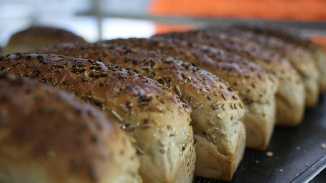Antalyalı ucuz ve lezzetli ekmek yiyor