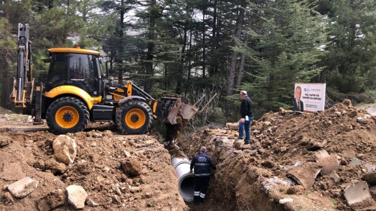 Kırsal mahalle yollarına  123 milyon liralık yatırım