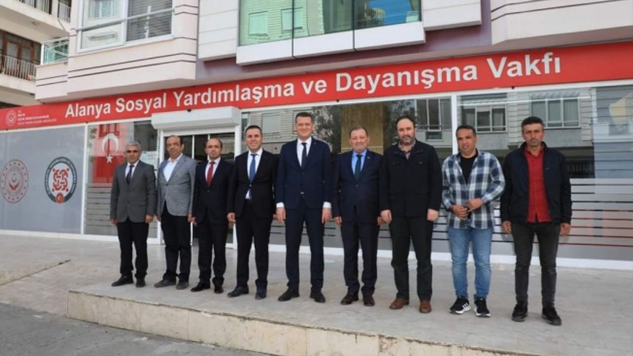 ALANYA KAYMAKAMLIĞI RAMAZAN AYINDA DA İHTİYAÇ SAHİBİ AİLELERİN YANINDA OLDU
