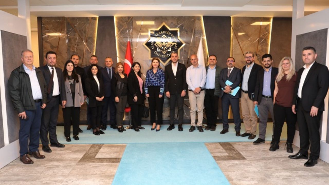 ALKÜ'DE ÖĞRENCİLERE STAJ VE İŞ FIRSATI