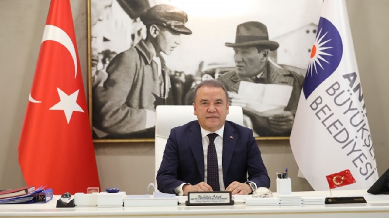 'ATA'MIZ SİZLERE İNANIYOR. GÜVENİYOR'