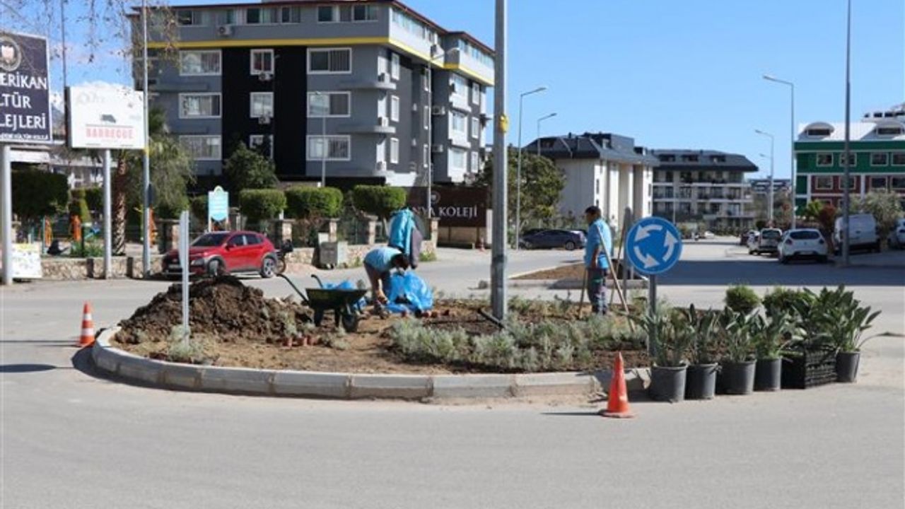 OBA MAHALLESİ’NDE PEYZAJ ÇALIŞMALARI TÜM HIZIYLA SÜRÜYOR