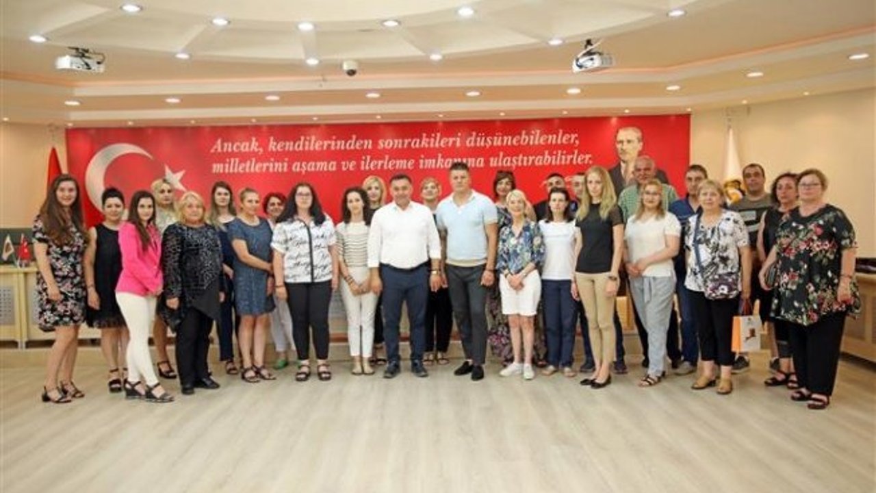 Yücel'in hizmetleri dünyada örnek