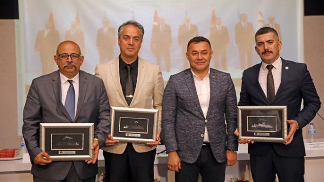 “TÜRK DÜNYASININ TARİHİ ÖNEMİ” BAŞLIKLI PANEL GERÇEKLEŞTİRİLDİ
