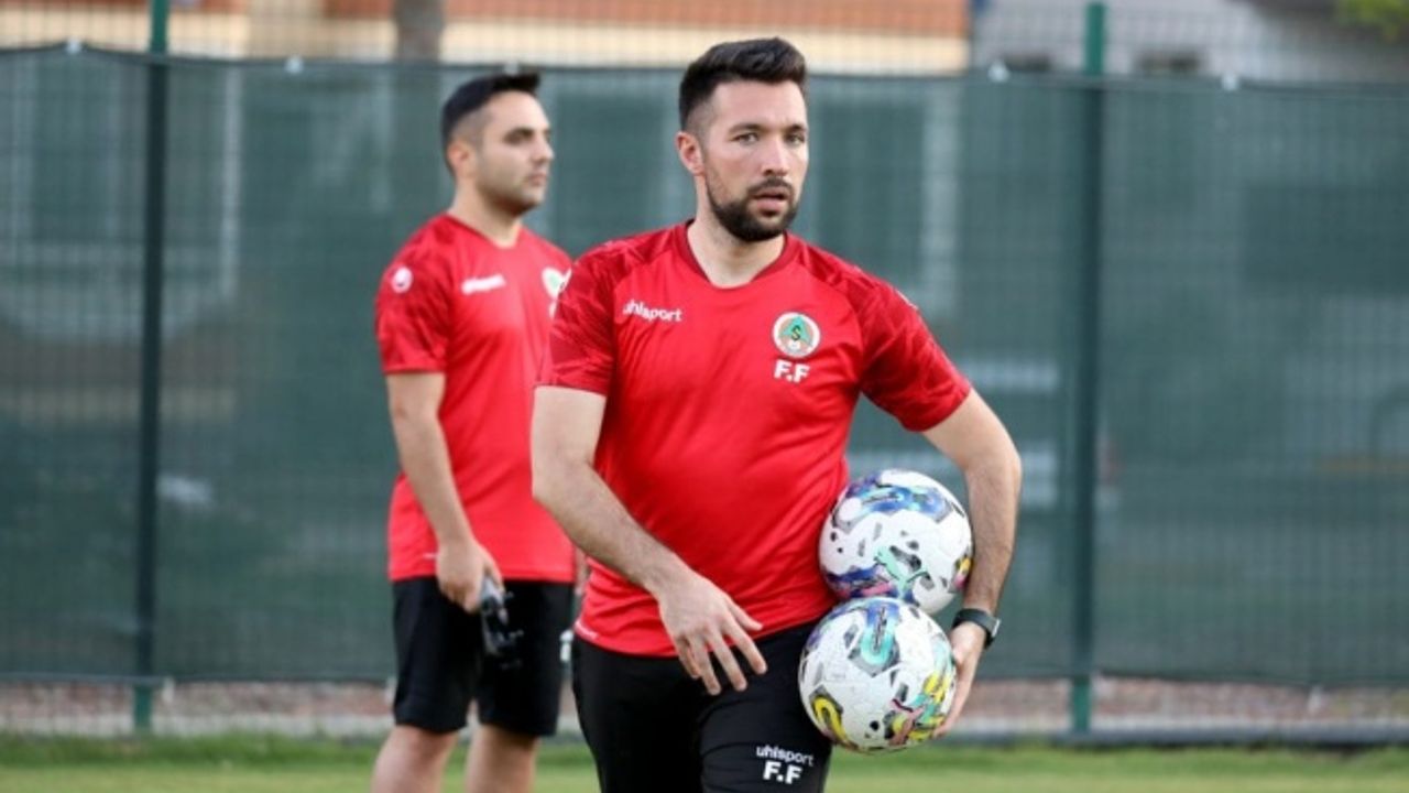 Farioli iç savaşa sürüklenen Fransa’ya gitti