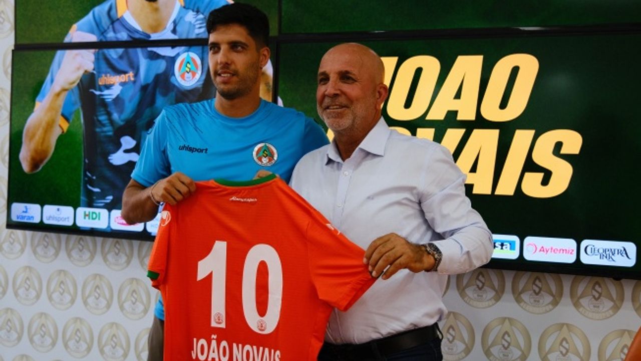 Joao Novais yeniden Corendon Alanyaspor’da