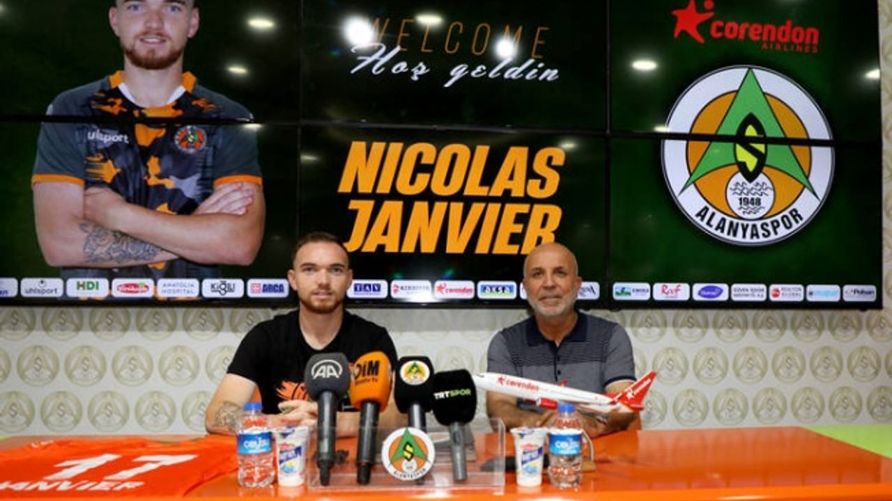 Nicolas Janvier Corendon Alanyaspor’da