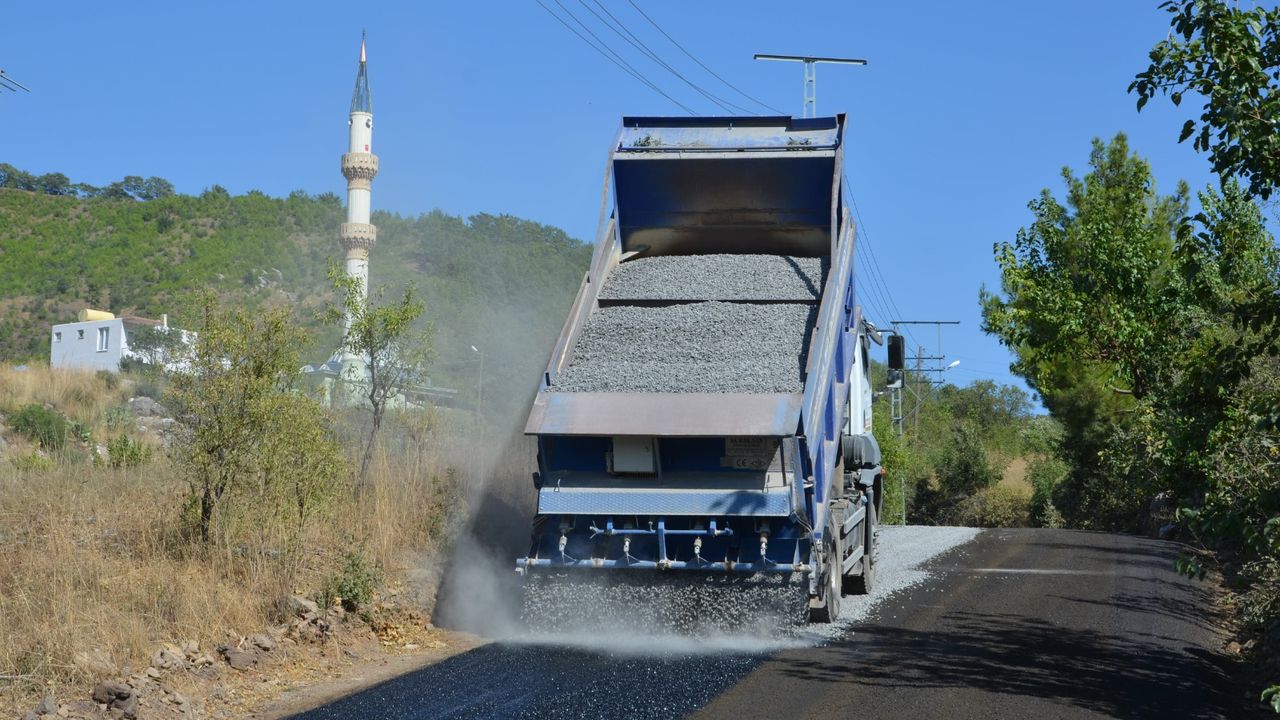 Alanya Beldibi yolunda asfalt çalışmaları başladı