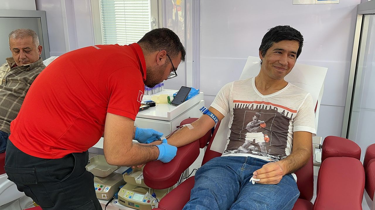 Alanya Kızılay Şube Başkanı Dikici'den kan bağışı çağrısı
