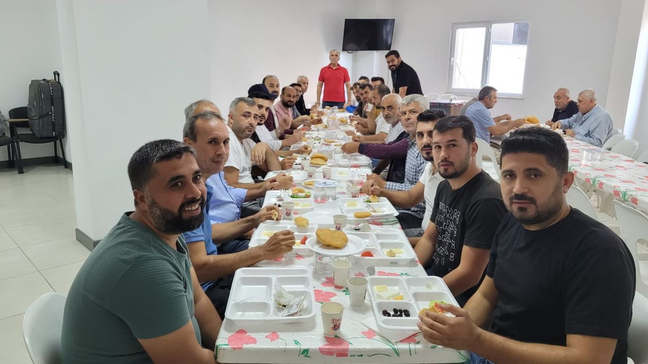 PAŞA ÖZKAN'DAN İKİ SÖZ BİRDEN