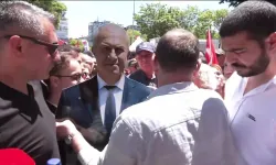 KENDİSİ YOKTU, MAKETİ VE KALBİ ÖZGÜR ÖZEL'LEYDİ