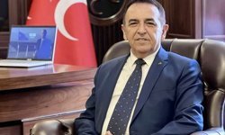 'TÜRK MİLLİYETÇİLERİ DEVLETİNİN YANINDADIR'