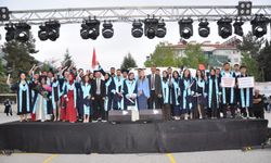 AKSEKİ’DE MEZUNİYET HEYECANI