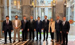 AK PARTİ ALANYA, CUMHURBAŞKANI ERDOĞAN'I YALNIZ BIRAKMADI