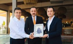 BAŞSAVCI ONURUNA YEMEK DÜZENLENDİ