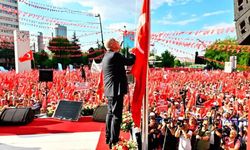 İYİ PARTİ MEYDANLARA SIĞMADI