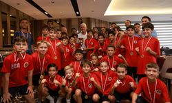 ALANYASPOR ŞAMPİYON OLDU