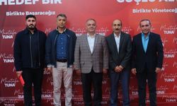 PERDEDE TUNA KULİSTE ŞAHİN