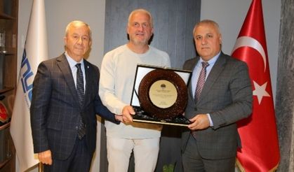 VERGİ REKORTMENLERİNE PLAKETLİ TEŞEKKÜR