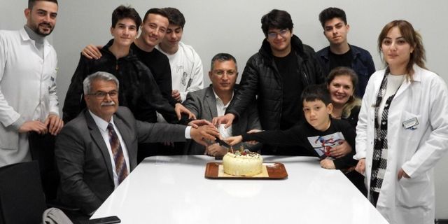 Bilim şampiyonlarına kutlama