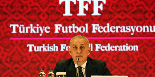 TÜRK FUTBOLUNDA NELER OLUYOR?