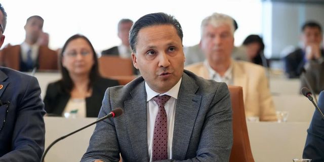 SERVET ÜNLÜ BIRAKTI YERİNE UYAR ATANDI