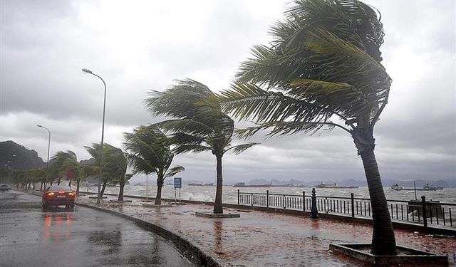 ALANYA'YA FIRTINA UYARISI