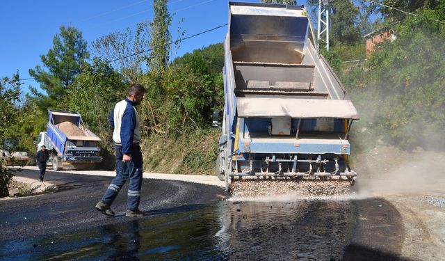 ALANYA'DA O YOL ASFALTLANIYOR