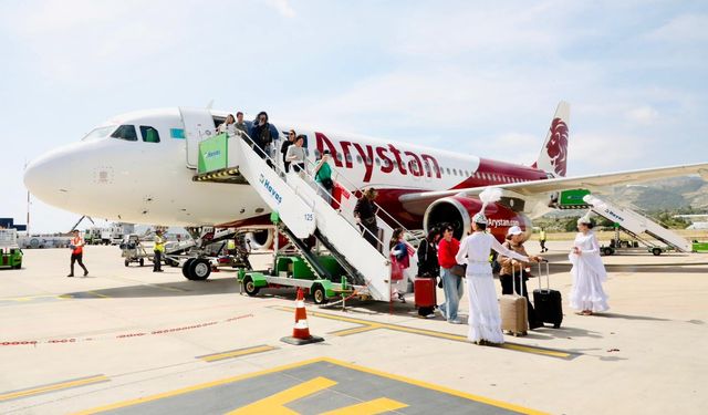 KAZAKLAR HAVAYOLU İLE GELDİ