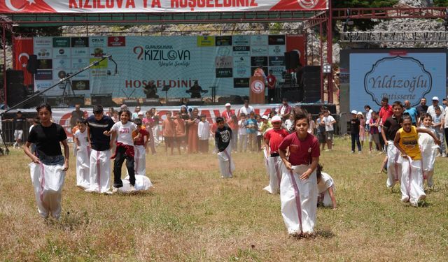 KIZILOVA ŞENLENDİ